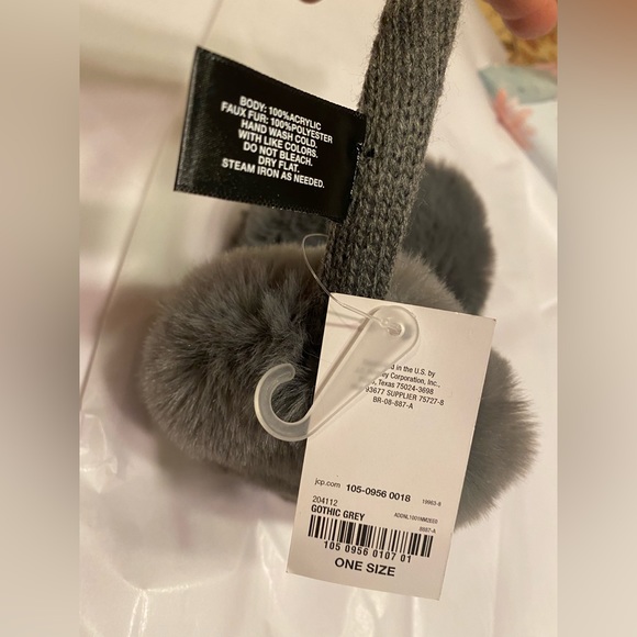 NWT gorgeous JCPENNEY Mixit Ear Muffs gothic grey OS Acrylic SUPER SOFT! - Picture 2 of 7